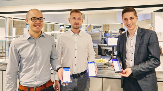 Das ventopay-Team präsentiert die neue Payment-App für die Lufthansa Group © LGTM