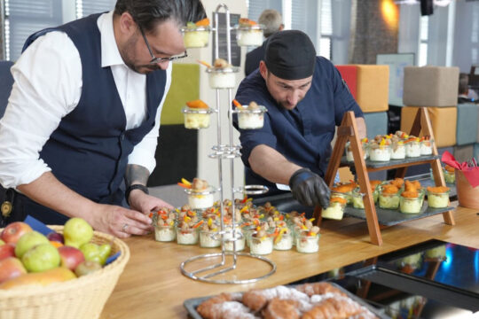 Das Team des Lufthansa FlyingLab Factory sorgte für die tolle Versorgung der Teilnehmerinnen und Teilnehmer. © mocca-group