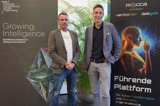 Mag. Markus Manz, CEO, des Software Competence Center Hagenberg (SCCH) und Ing. Johannes Reichenberger, Geschäftsführer ventopay gmbh und Managing Director mocca-group.ai