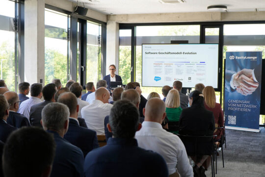 Einblick in die Marktdynamik rund um KI Leo Strohmayr (mocca-group.ai) beleuchtete die weitreichenden kommerziellen Auswirkungen und den Wandel bestehender Geschäftsmodelle. © ventopay gmbh