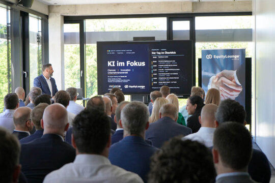 Rund 70 Expertinnen und Entscheidungsträgerinnen diskutierten bei der Equity Lounge in Hagenberg aktuelle Entwicklungen rund um Künstliche Intelligenz und digitale Transformation. © ventopay gmbh