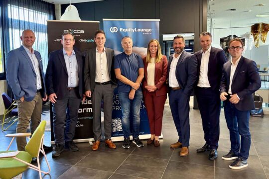 Vertreterinnen der Invest AG gemeinsam mit dem Gastgeber ventopay sowie Vortragenden bei der Equity Lounge in Hagenberg. © Invest AG